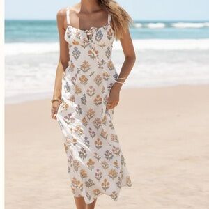 Petal and pup Lorelei Maxi Dress small